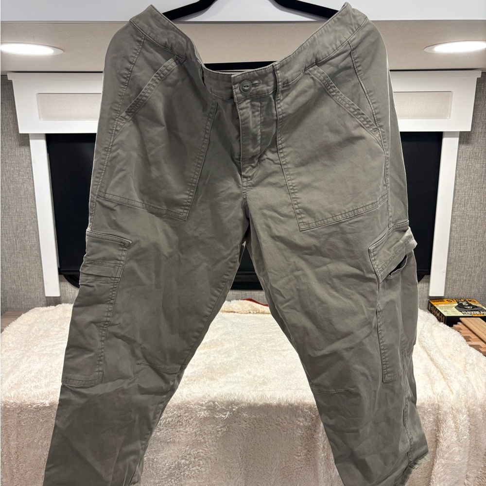 Universal Thread Women's Wide Leg Pants in Gray